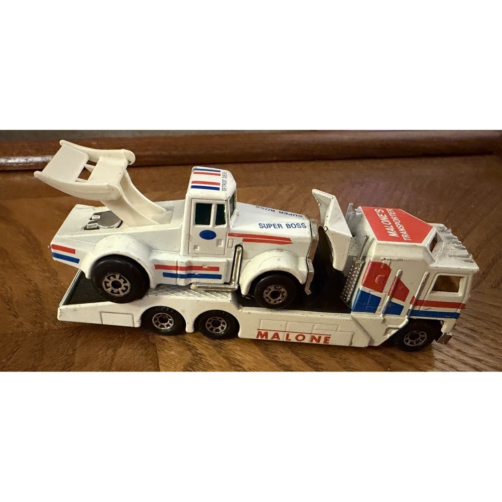 Vintage 1983 Matchbox Kenworth Cabover Transporter Malone Race Truck M3 Free Shp